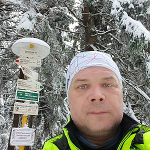 Tomáš Žáček na vrcholu Čertův mlýn (3.1.2021 10:30)