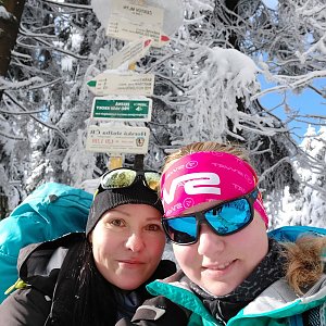 Petra Glogarová na vrcholu Čertův mlýn (10.1.2021 10:56)