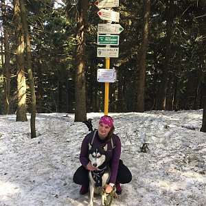 Nikol Podesvova na vrcholu Čertův mlýn (25.2.2021 13:08)