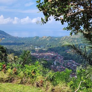 Jirka Hruška na vrcholu Bukit Kangin (5.10.2024 10:00)