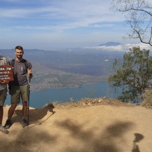 Jirka Hruška na vrcholu Gunung Abang (16.10.2024 9:49)