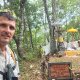 Jirka Hruška na vrcholu Gunung Silangajana