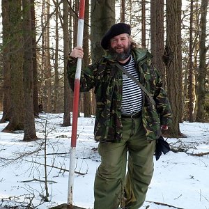 Černej Jack na vrcholu Honský Špičák (5.2.2022 12:18)