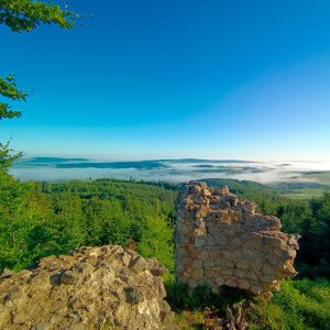 AlenaŠ on the summit of Castle (6.6.2026 6:39)