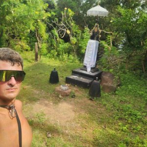 Jirka Hruška na vrcholu Gunung Luhur (23.8.2025 9:55)