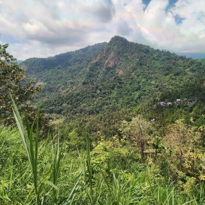 Jirka Hruška na vrcholu Bukit Bebetin (20.8.2025 12:21)