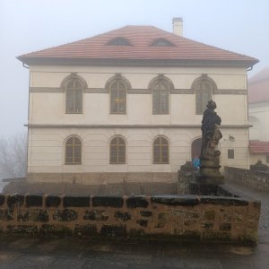 Luky on the summit of Valdštejn (21.12.2025 14:32)