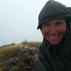 Iveta Válová on the summit of Field Peak (26.11.2024 10:30)