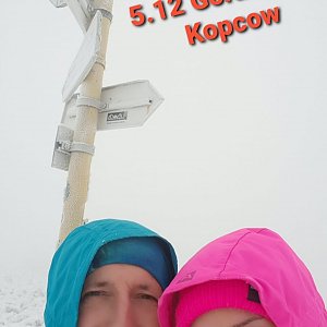 Goro na vrcholu Góra Pięciu Kopców (5.12.2021 11:10)