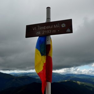 ThrasherVojti on the summit of Timbalul Mic (7.8.2023 12:48)