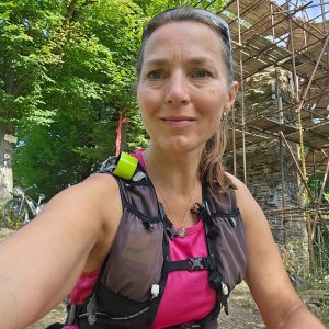 Marcela Kubíčková on the summit of Pyšolec (18.8.2025 10:10)