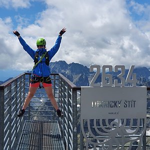 BarůůŠ Heczková na vrcholu Lomnický štít (30.6.2020 12:20)