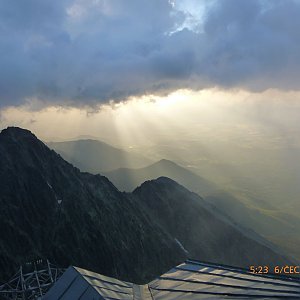 Pepino na vrcholu Lomnický štít (6.7.2016 5:20)