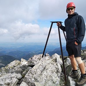 Daniel Orgoník na vrcholu Ľadový štít (23.7.2020 7:20)