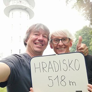 Jana a Pavel Kasaničovi on the summit of Hradisko (5.7.2022 13:10)