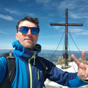 Jiří Králík on the summit of Getruck (5.4.2026 11:57)