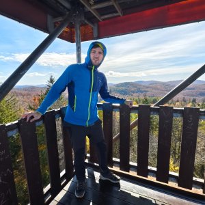 Jiří Králík on the summit of Bálvány (29.10.2025 9:29)