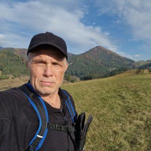 Rastislav Biarinec on the summit of Štál (2.11.2025 9:17)