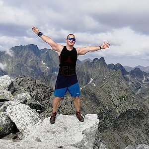 Buri na vrcholu Slavkovský štít (24.7.2020 10:20)