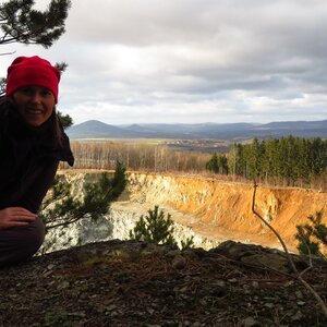 Iveta Válová na vrcholu Maršovický vrch (25.1.2024 14:12)