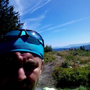 Li Be na vrcholu Kiczorka (25.7.2022 14:41)