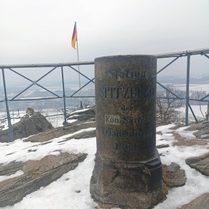 Petr Wendler on the summit of Oderwitzer Spitzberg (23.2.2025 9:46)