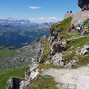 Lukáš Hradecký na vrcholu Nuvolau (19.7.2018 13:50)