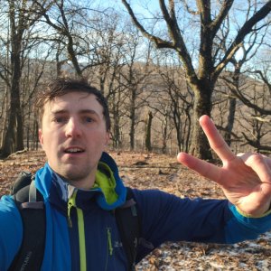 Jiří Králík on the summit of Hármashatár-hegy (1.1.2026 13:25)
