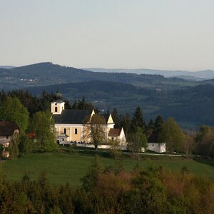 Bouřka na vrcholu Běleč (28.4.2024 7:18)