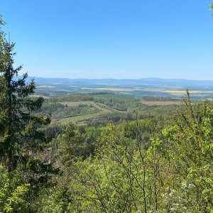 Světla na vrcholu Výrov (2.5.2026 13:40)