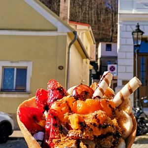 Jan Bančík na vrcholu Štramberská Trúba (27.3.2022 15:09)