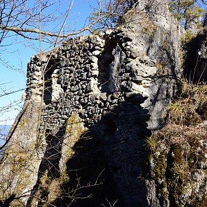 Veronika Trančíková na vrcholu Súľovský hrad (13.3.2022 9:20)