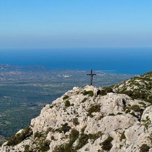 Nikola na vrcholu Monte Tuttavista (1.5.2026 18:00)