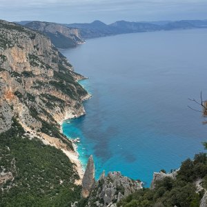 Nikola na vrcholu Punta Salinas (8.5.2026 11:20)