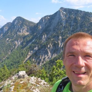 Divočák on the summit of Jagerkogel (24.5.2026 16:20)