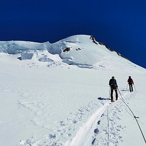 Ondra Horáček na vrcholu Signalkuppe / Punta Gnifetti (27.4.2022 14:26)