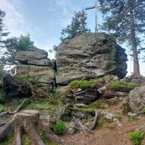 Cyklista 73 na vrcholu Wagnerspitze (3.6.2023 7:32)