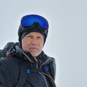 Rastislav Biarinec na vrcholu Konské (9.2.2024 13:12)