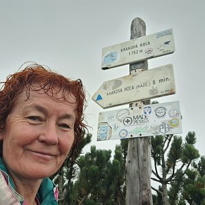 Horalka Anička na vrcholu Krakova hoľa (6.8.2022)