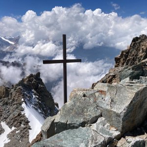 Tomáš Bublan on the summit of Bajčečekej (6.8.2025 13:25)