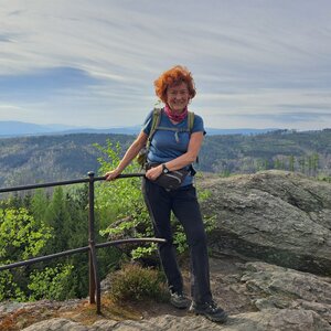 Horalka Anička na vrcholu Vysoký kámen (14.4.2024)