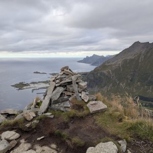 Pepa Š. on the summit of Volandstinden (12.8.2026 19:19)