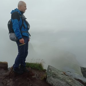 Petr Svoboda on the summit of Flakstadtinden (14.8.2026 18:42)