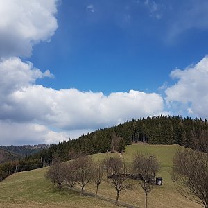 Marcela Kubíčková na vrcholu Bzový (18.4.2022 11:30)