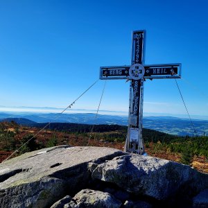 Pavel Vohryzka on the summit of Plechý (28.9.2026 9:28)