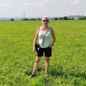 Marcela Zahradilová on the summit of Na Oboře (21.7.2024 16:13)