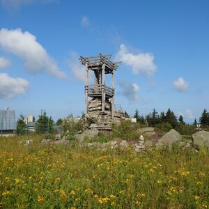 Nojby on the summit of Schneeberg (25.7.2024 9:35)