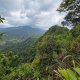 Jirka Hruška na vrcholu Gunung Silangjana S