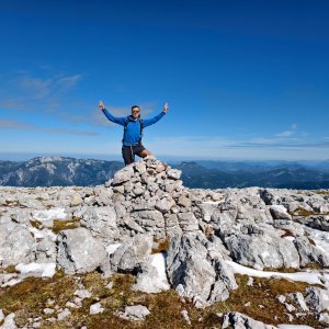 Jiří Králík on the summit of Kayrhugel (26.9.2026 13:34)