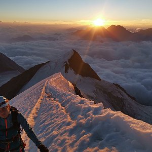 Martin Horáček na vrcholu Nadelhorn (21.7.2022 7:05)